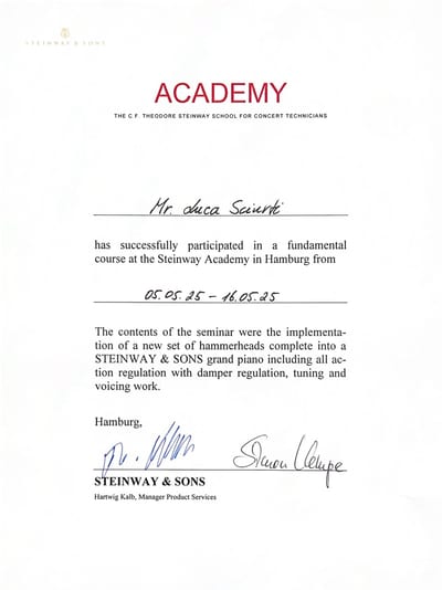 Attestato della Steinway & Sons Academy di Amburgo intestato a Luca Sciurti