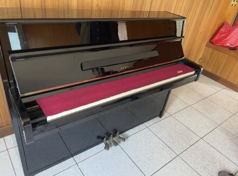 Yamaha C108